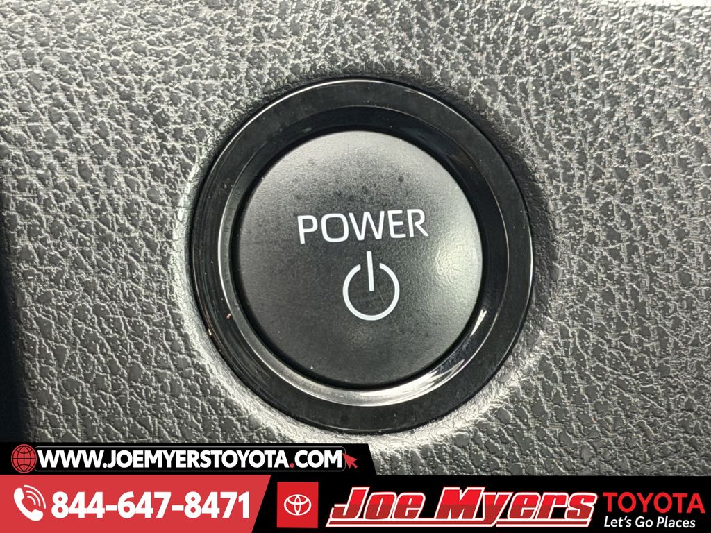 Used 2025 White Toyota LE image 22