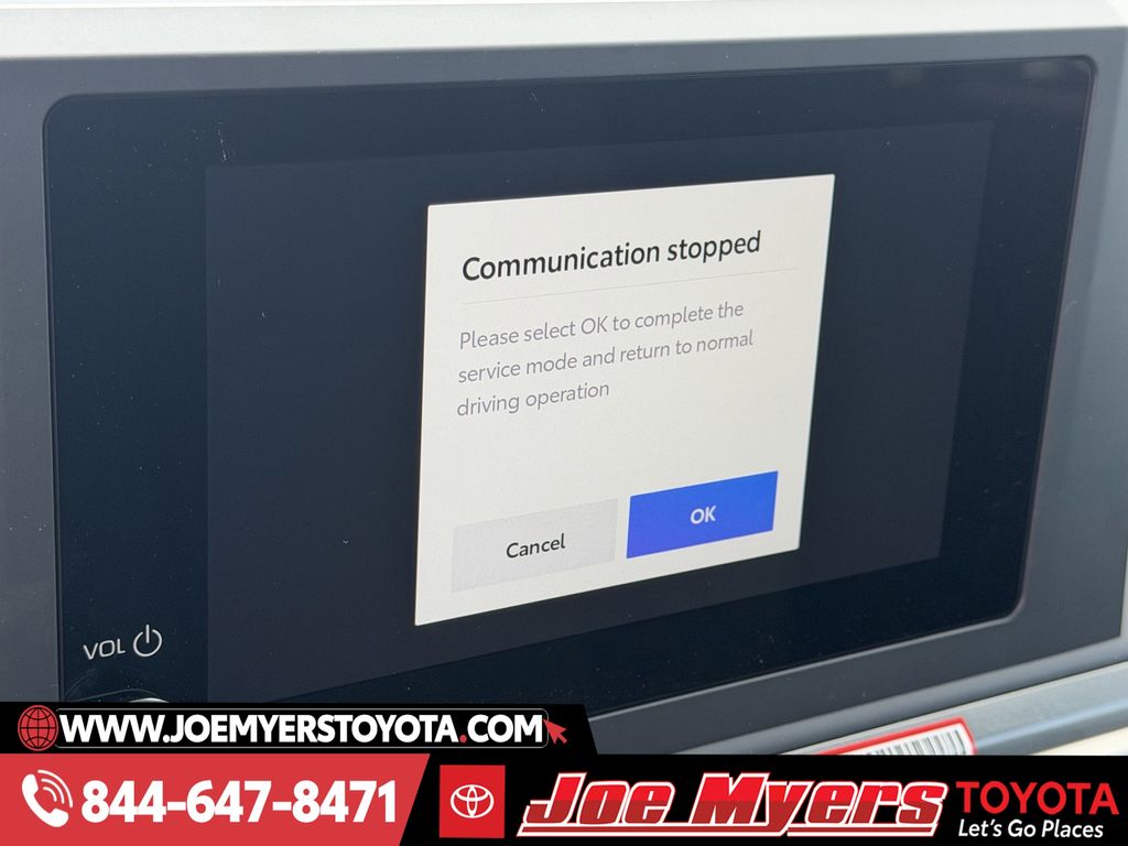 New 2026 Ice Cap Toyota SR5 image 16