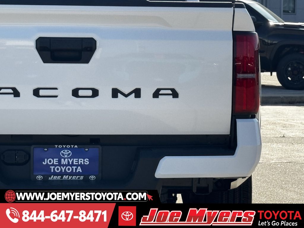 New 2026 Ice Cap Toyota SR5 image 9