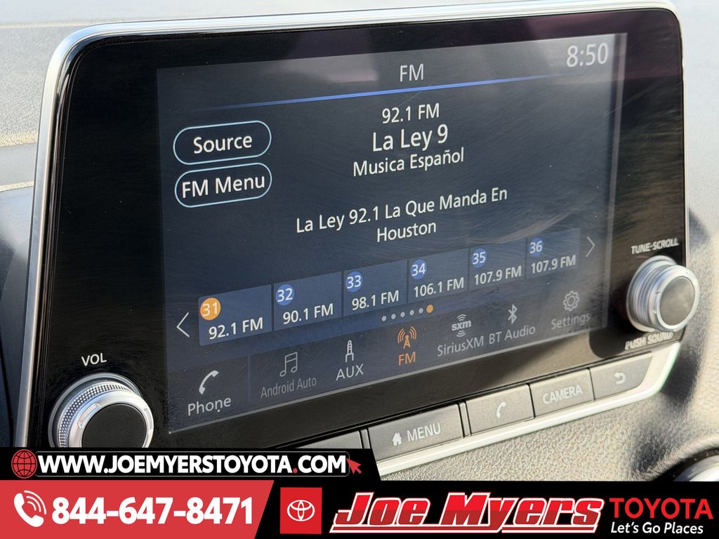 Used 2025 Rosewood Metallic Nissan SV image 17