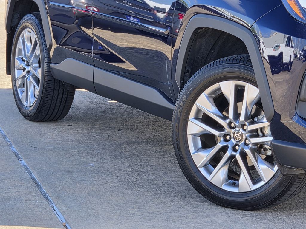 Used 2025 Blueprint Toyota XLE Premium image 12