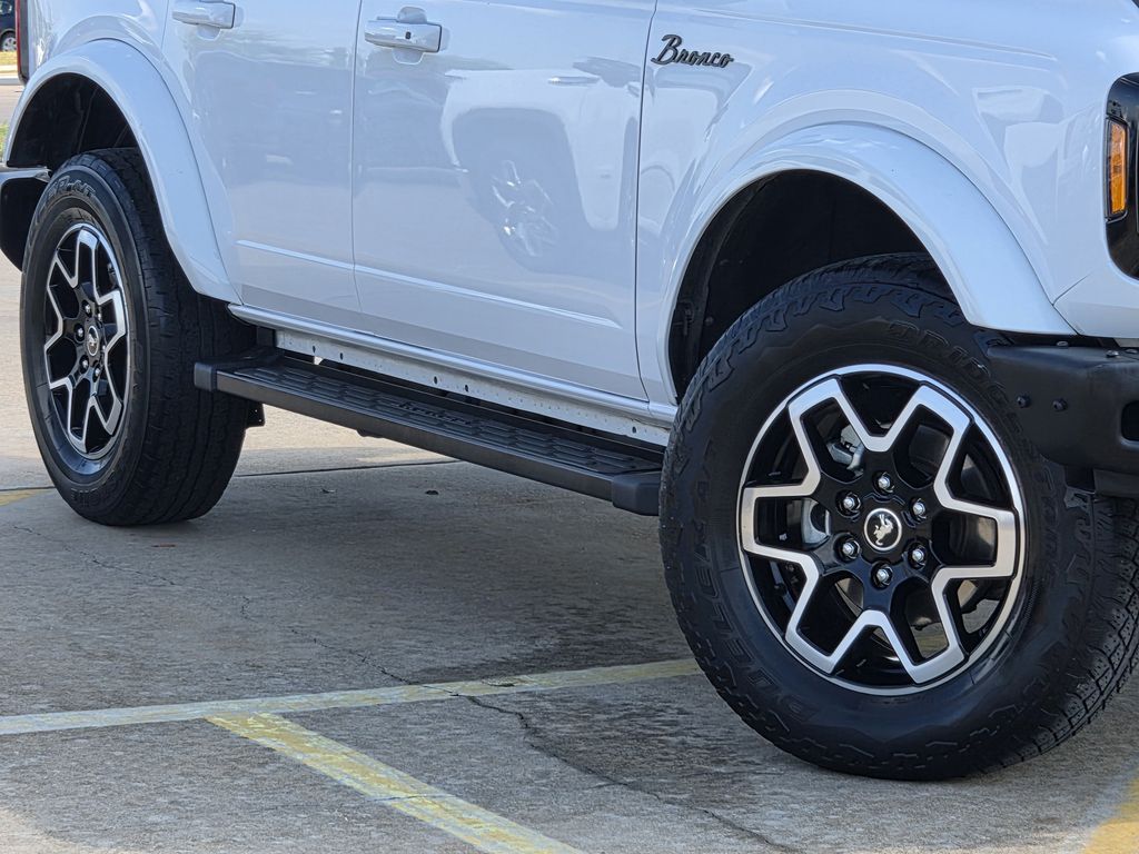 Used 2023 Oxford White Ford Outer Banks image 11
