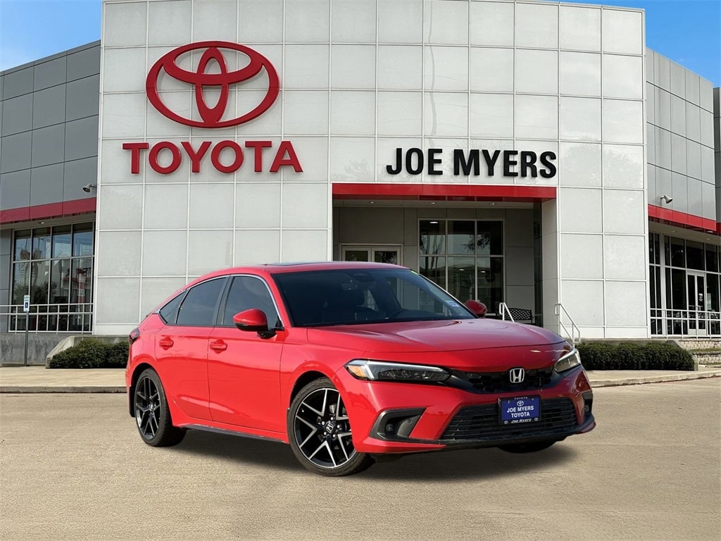 Used 2024 Honda Civic Hatchback Sport Touring with VIN 19XFL1H86RE005032 for sale in Houston, TX