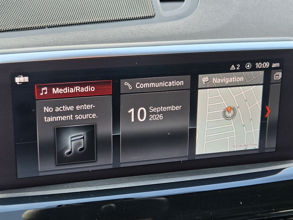 Used 2022 Jet Black BMW sDrive28i image 17