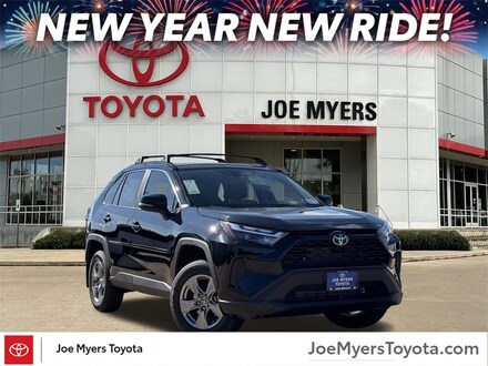 2025 Toyota RAV4 XLE SUV