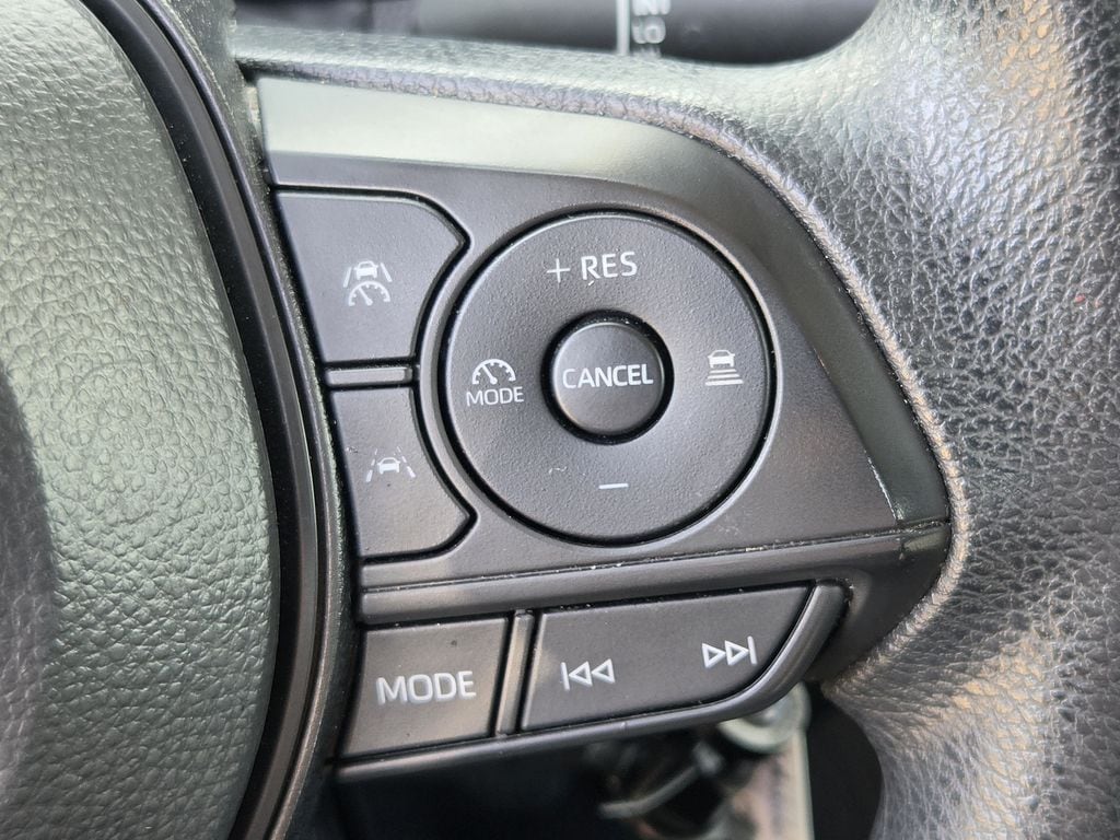 Used 2025 Underground Toyota LE image 21