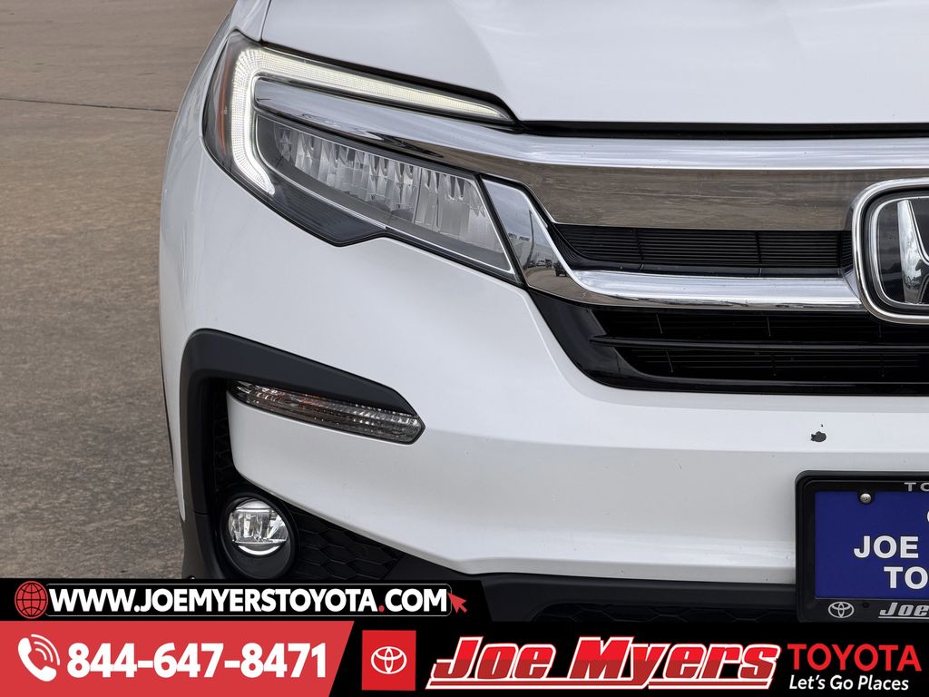 Used 2021 Platinum White Pearl Honda Touring image 5