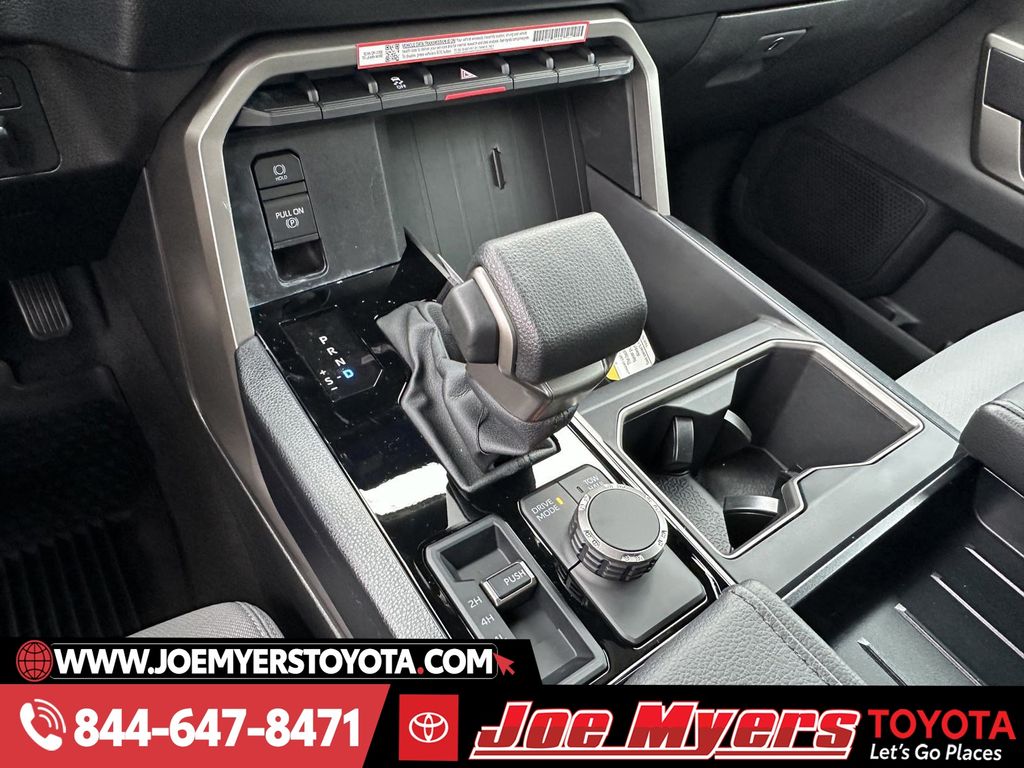 2025 Toyota Tundra SR5 - Photo 14