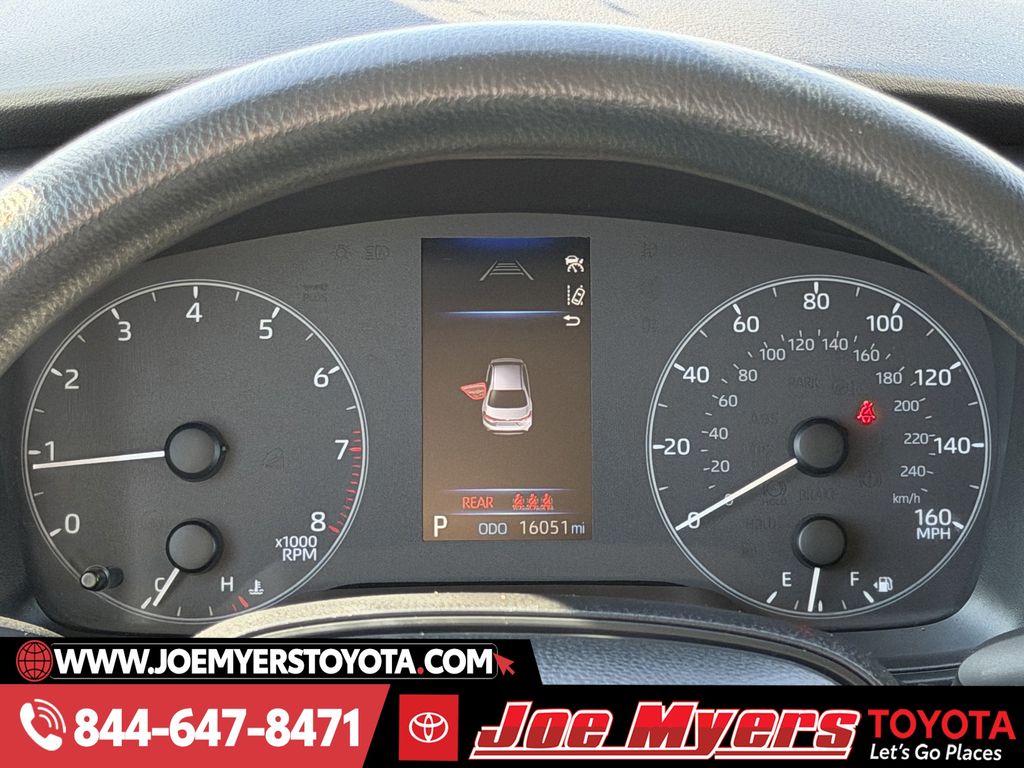 Used 2025 Ice Cap Toyota LE image 16