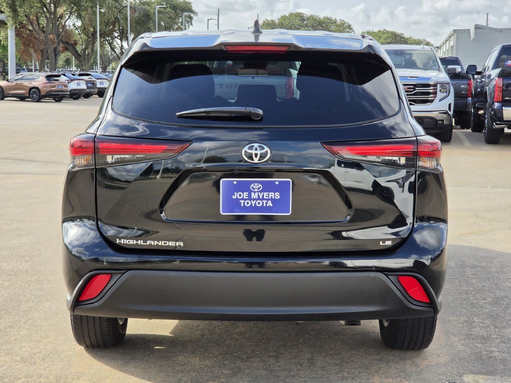 Used 2025 Midnight Black Metallic Toyota LE image 8