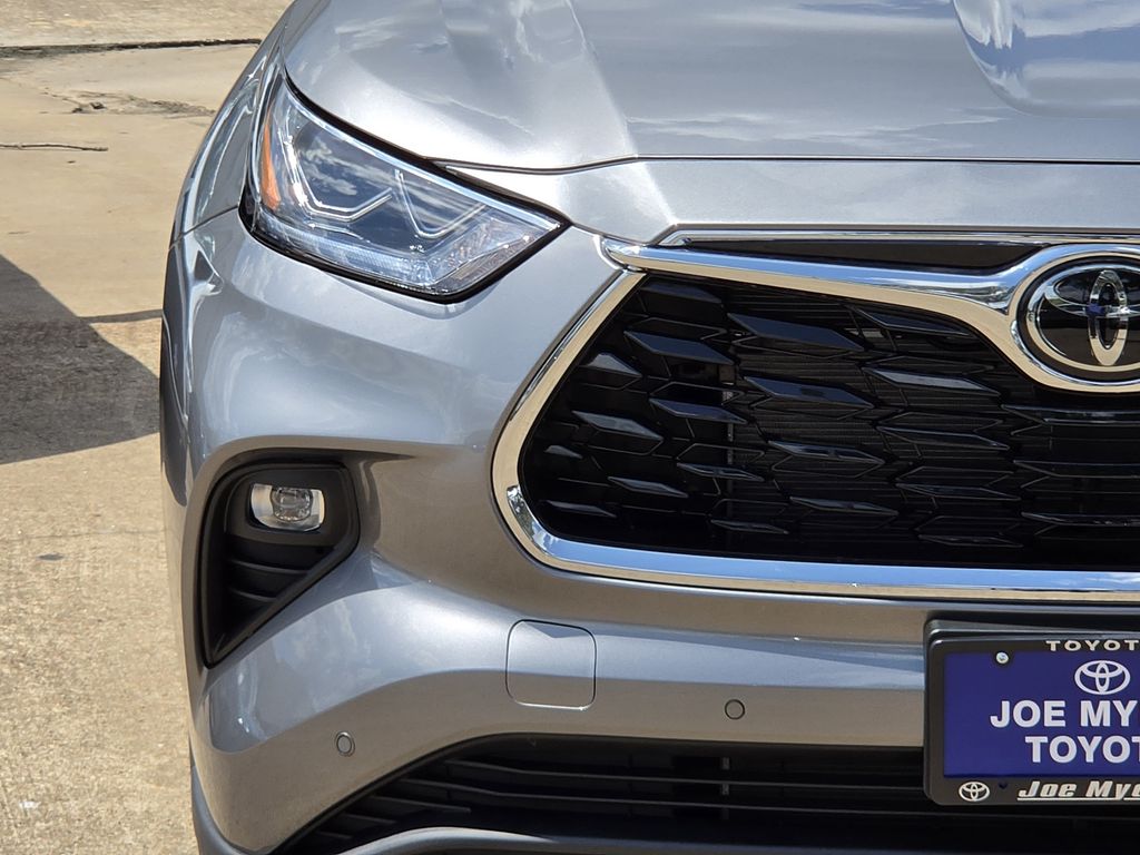 New 2026 Heavy Metallic Toyota Limited image 5