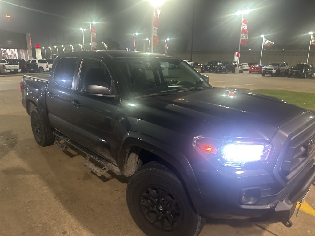 Used 2022 Toyota Tacoma SR5 Truck