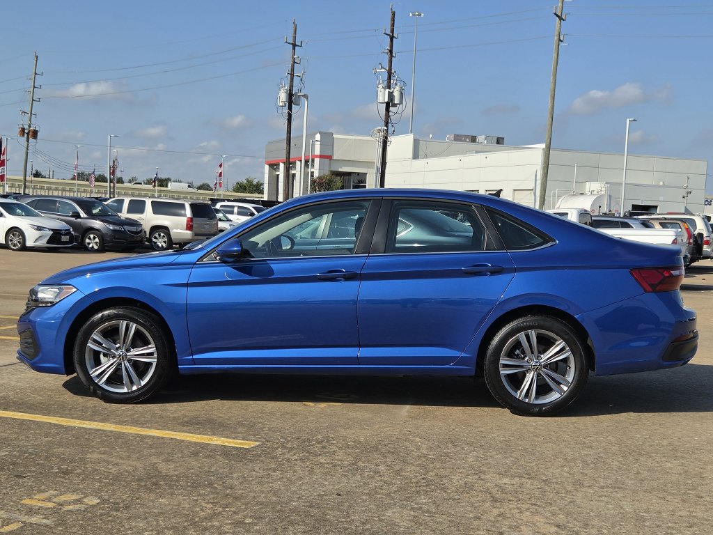 Used 2024 Blue Volkswagen 1.5T SE image 6
