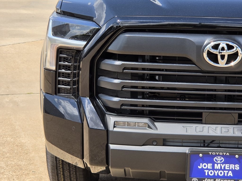 New 2026 Midnight Black Toyota SR5 image 5