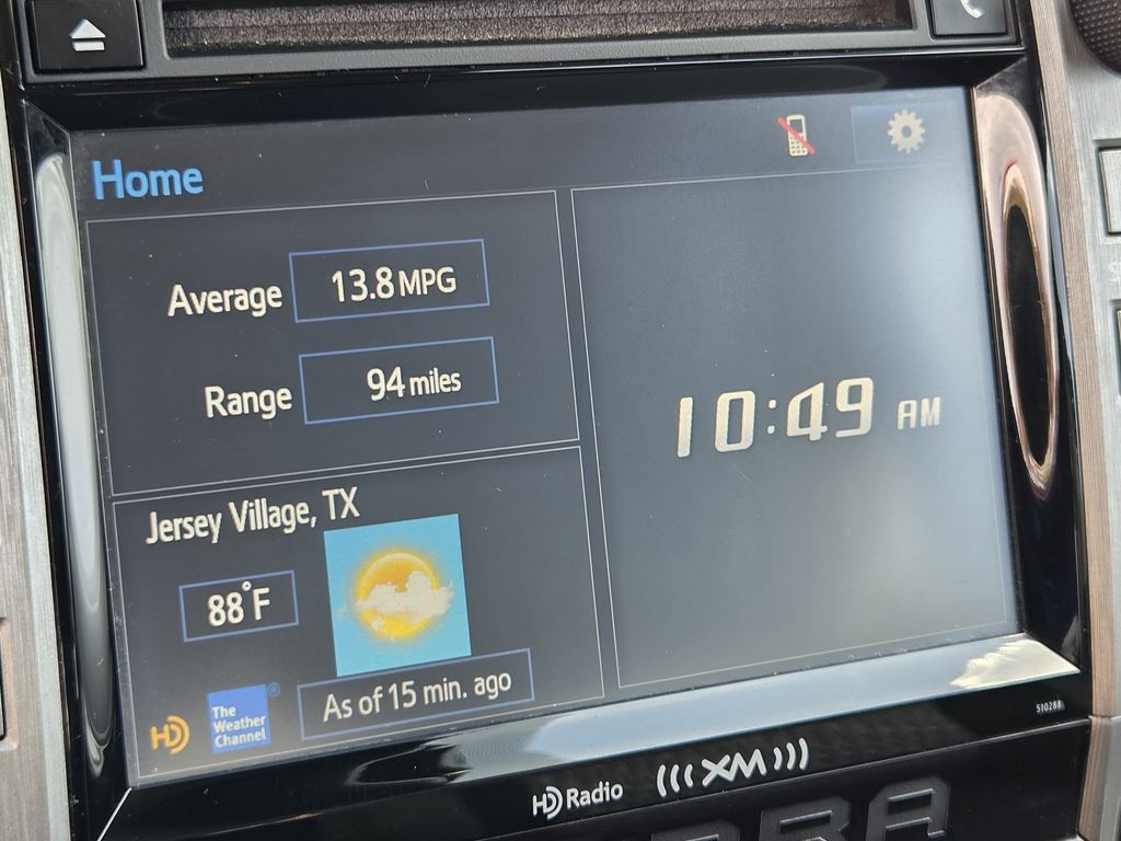 Used 2018 Magnetic Gray Metallic Toyota SR5 image 17