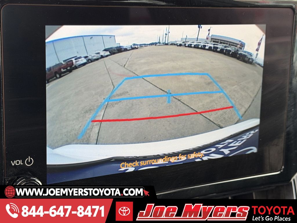 Used 2025 Ice Cap Toyota LE image 22