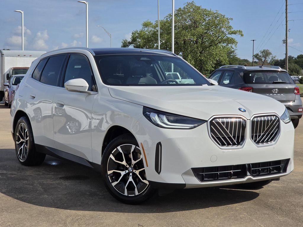 Used 2025 Alpine White BMW 30 xDrive image 2