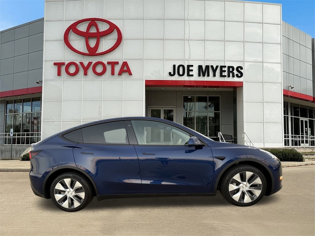 Used 2022 Tesla Model Y Long Range SUV