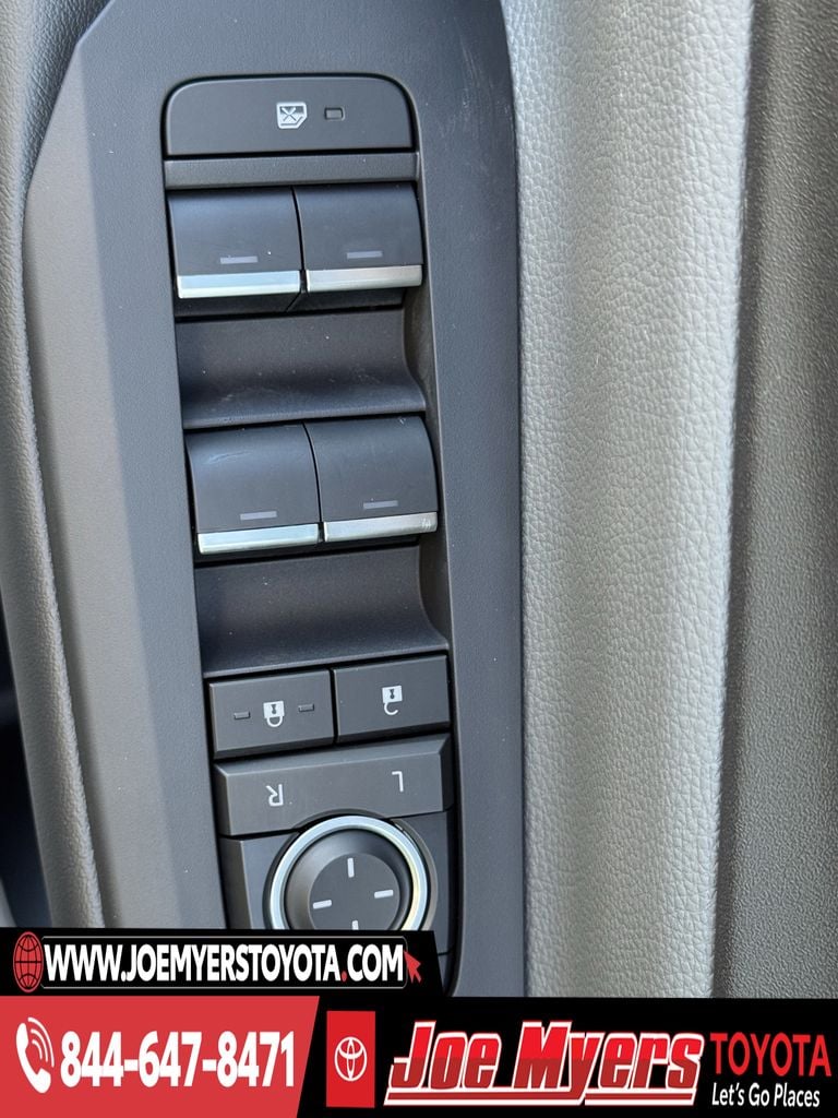 New 2026 Cutting Edge Toyota XLE image 21