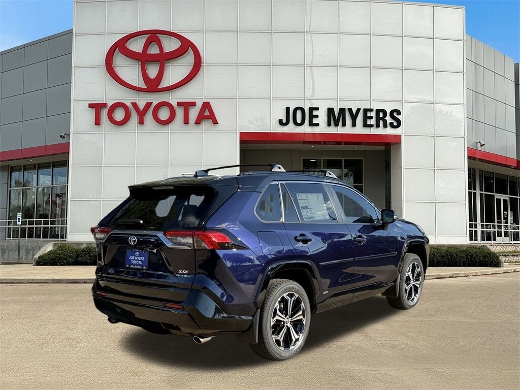 2025 Toyota RAV4 Hybrid XSE photo 4