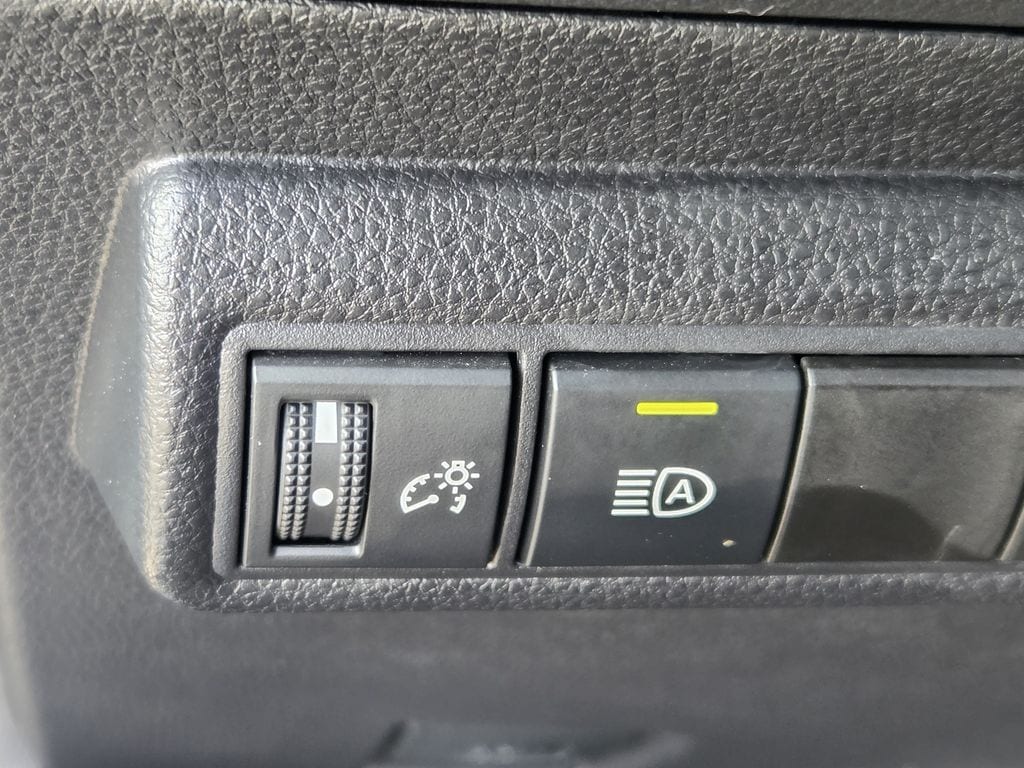 Used 2025 Midnight Black Metallic Toyota LE image 24