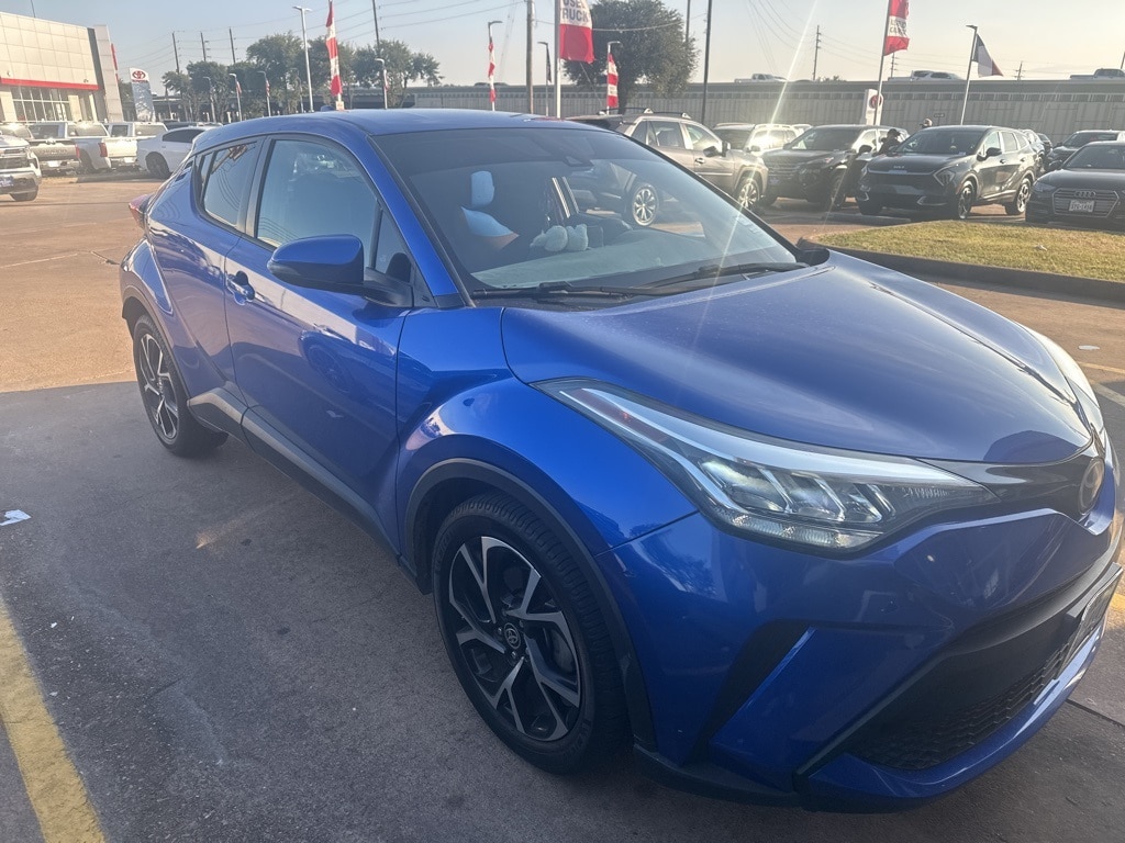 Used 2020 Toyota C-HR XLE SUV