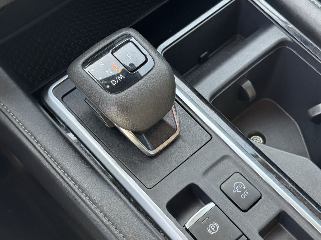 Used 2025 Deep Ocean Blue Pearl Nissan SV image 18