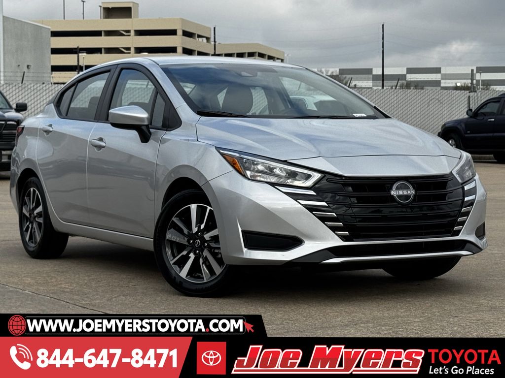 Used 2025 Brilliant Silver Metallic Nissan 1.6 SV image 2