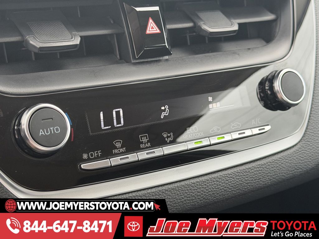 Used 2025 Ice Cap Toyota LE image 20