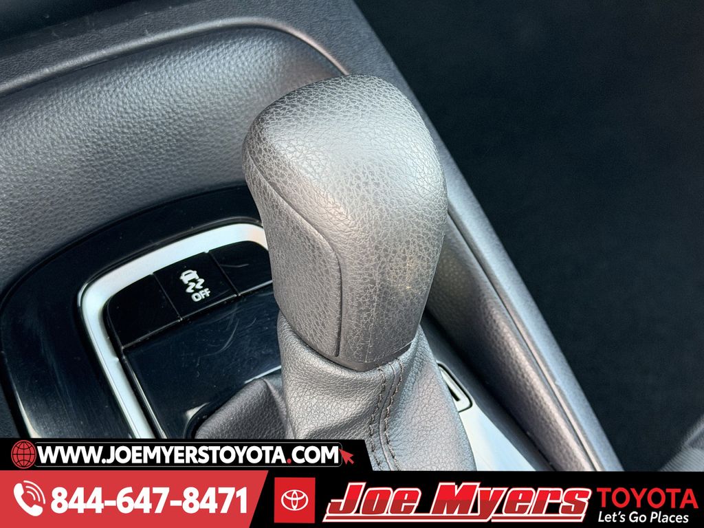 Used 2024 Ice Cap Toyota LE image 21