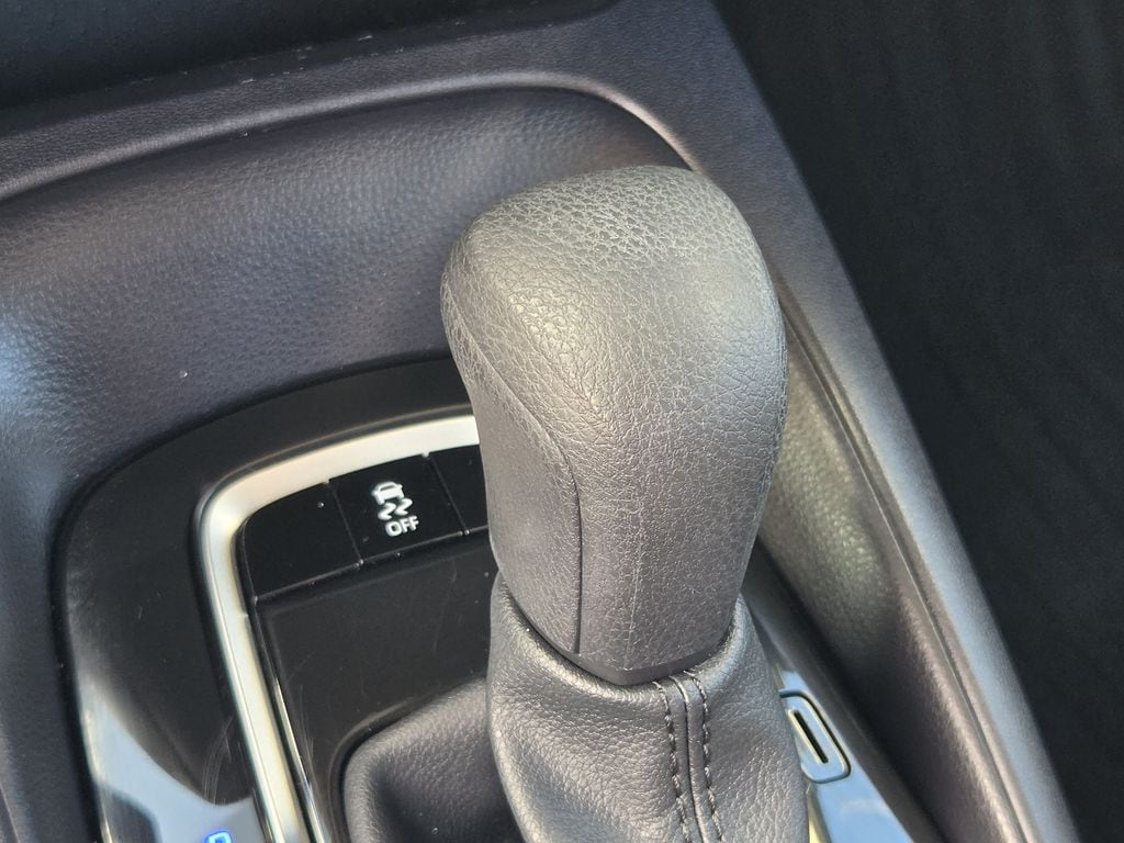 Used 2026 Celestite Toyota LE image 21