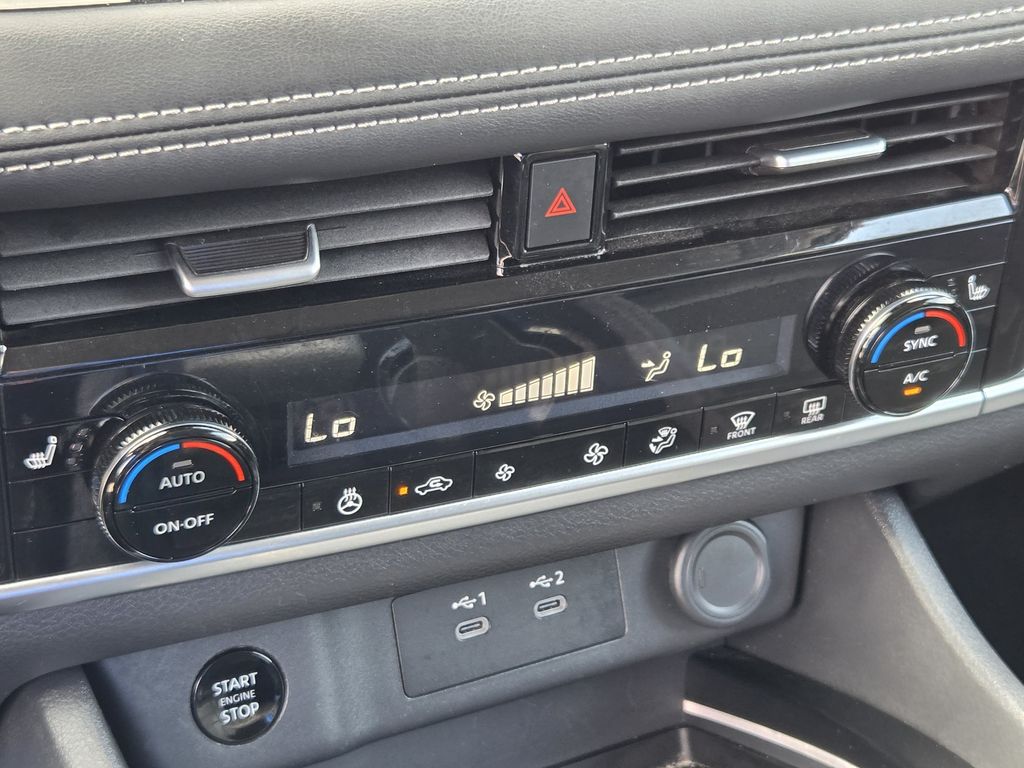 Used 2026 Super Black Nissan SL image 19