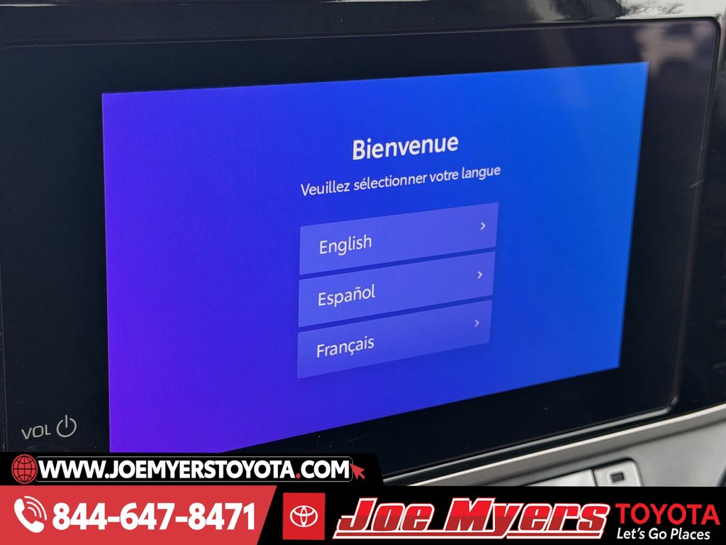 Used 2025 Underground Toyota LE image 18