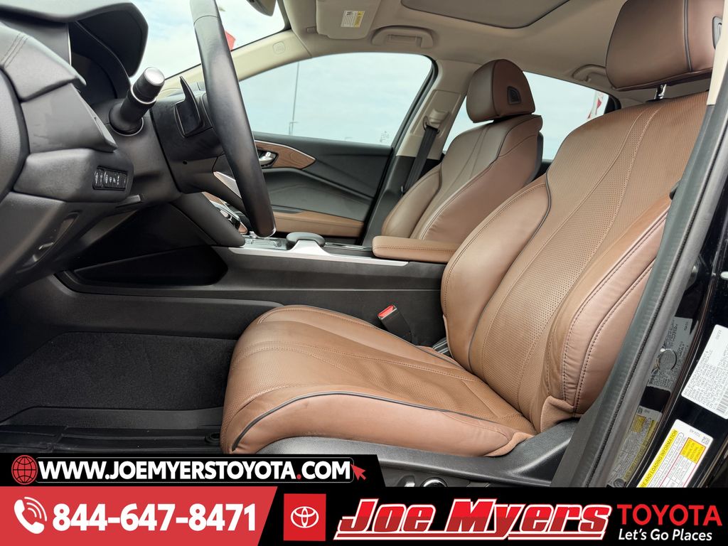 Used 2023 Majestic Black Pearl Acura Advance image 27
