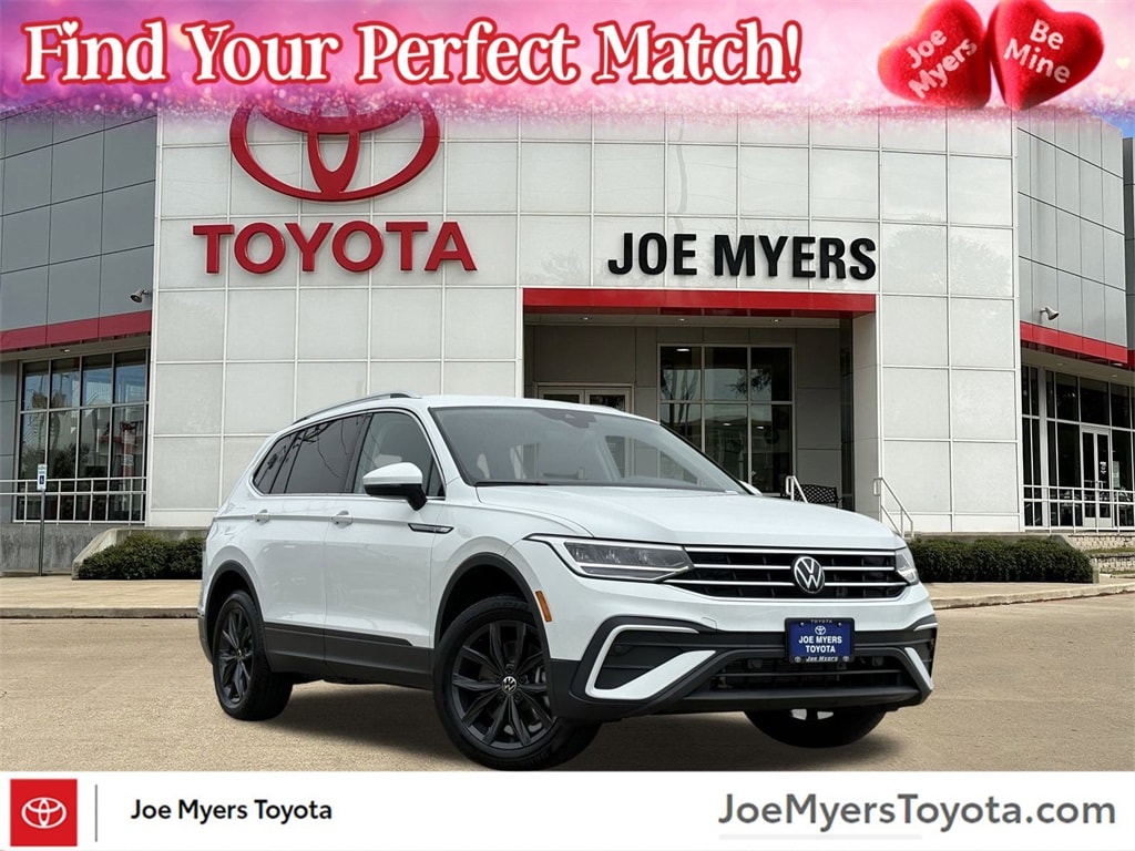 Used 2024 Volkswagen Tiguan 2.0T SE SUV