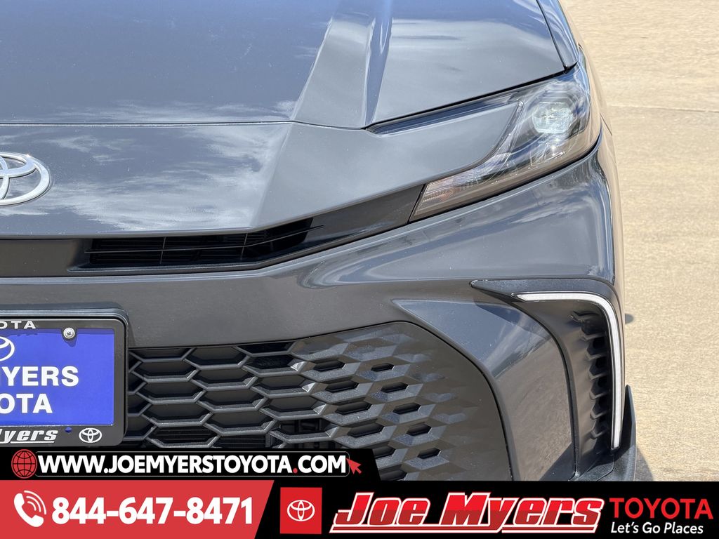 Used 2025 Underground Toyota SE image 4