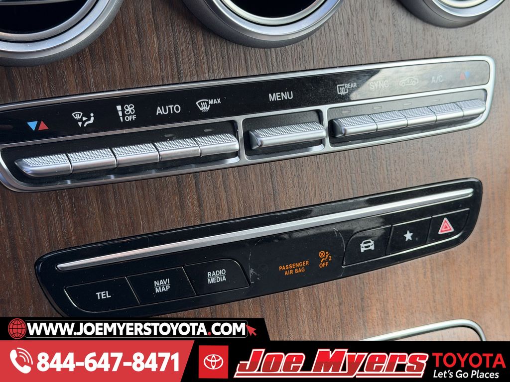 Used 2021 Polar White Mercedes-Benz GLC 300 image 20