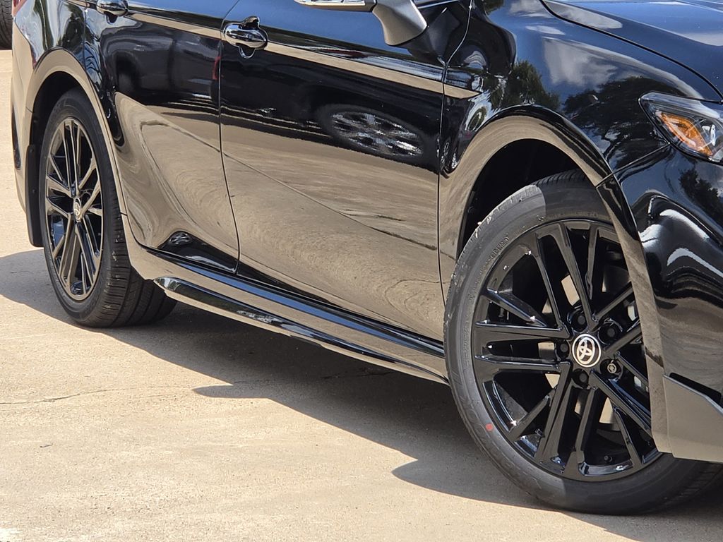 New 2026 Midnight Black Met Toyota SE image 11