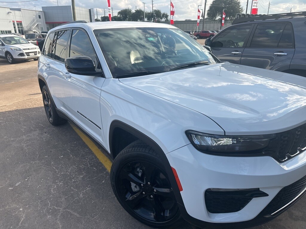 Used 2024 Jeep Grand Cherokee Limited SUV