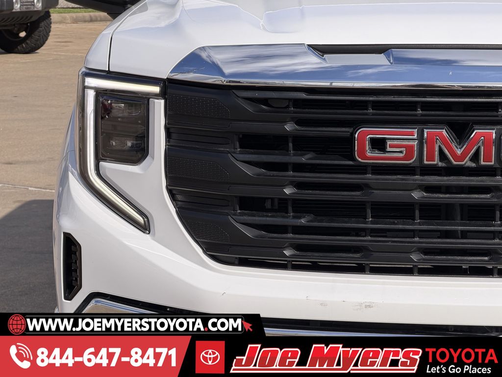 Used 2023 Summit White GMC Pro image 5