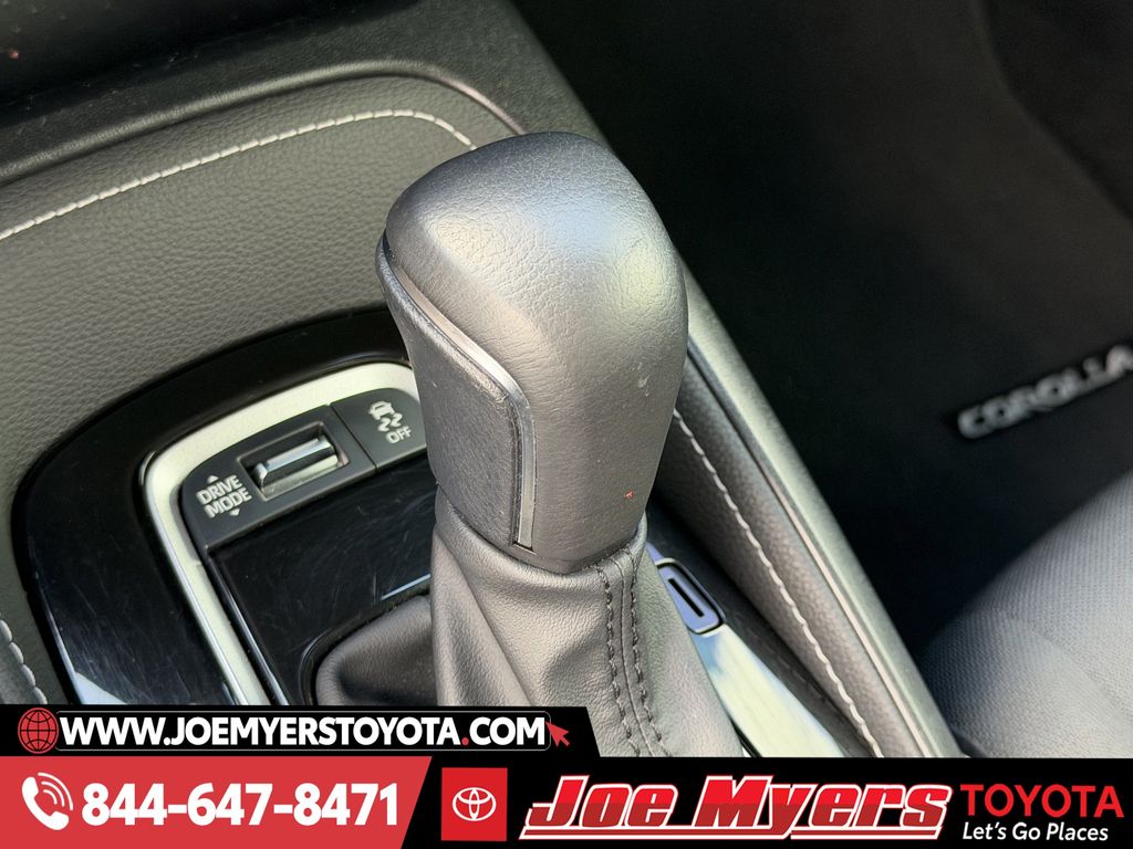 Used 2025 Classic Silver Metallic Midnight Black Metallic Toyota SE image 21