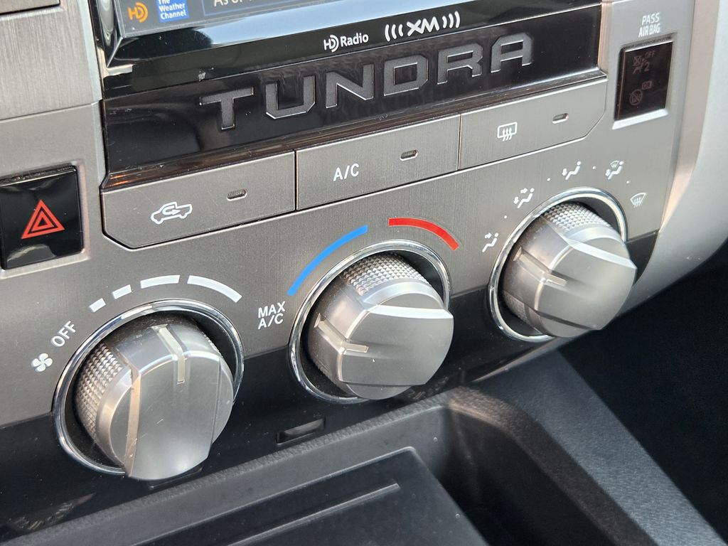 Used 2018 Magnetic Gray Metallic Toyota SR5 image 19