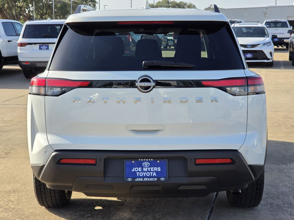 Used 2025 Glacier White Nissan SV image 8