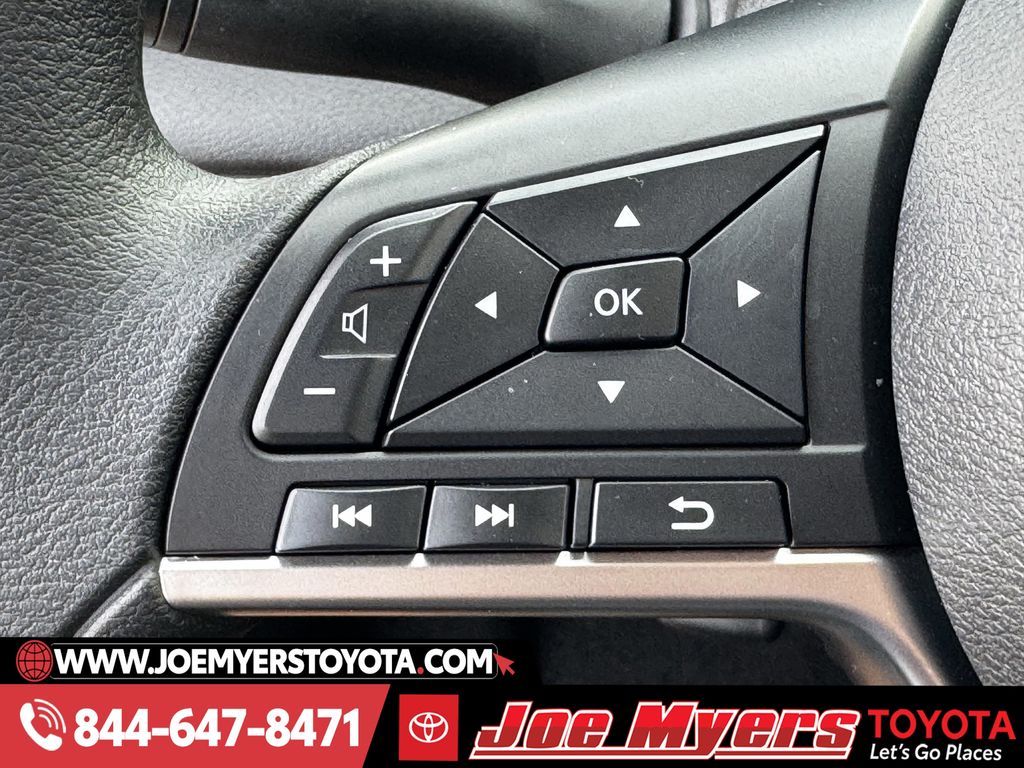 Used 2025 Brilliant Silver Metallic Nissan 1.6 SV image 24