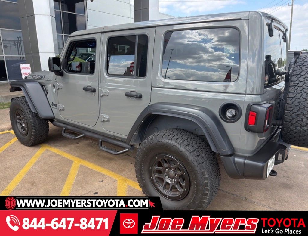 Used 2023 Sting-Gray Clearcoat Jeep High Tide image 5