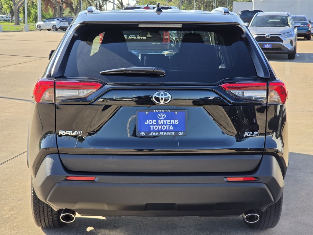 Used 2025 Midnight Black Metallic Toyota XLE image 8