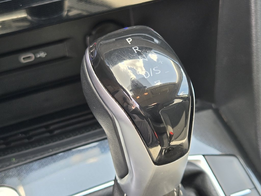 Used 2025 Gray Volkswagen 1.5T SE image 20