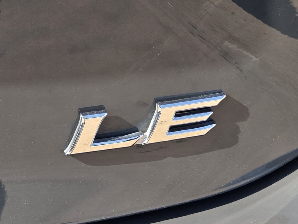 Used 2025 Underground Toyota LE image 11