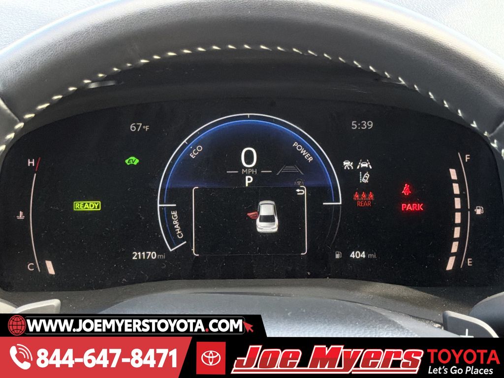 Used 2025 Ice Toyota SE image 16