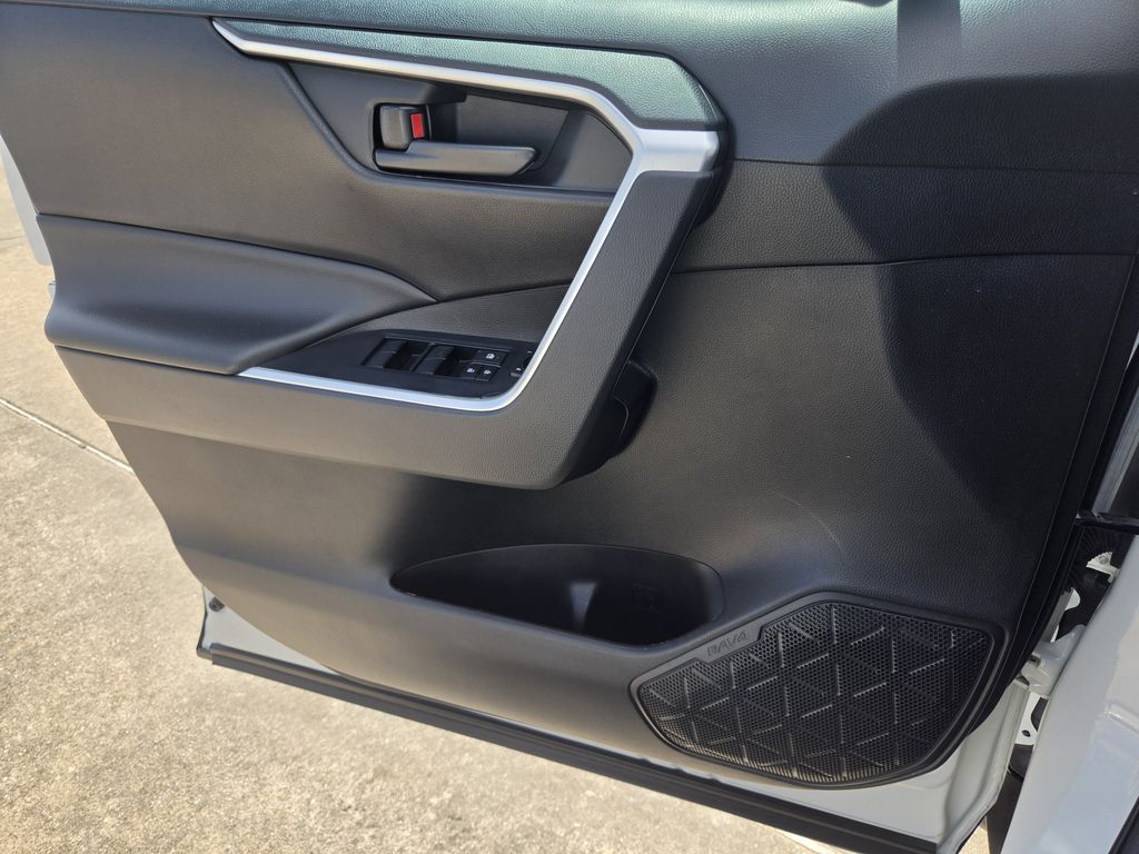 Used 2024 Ice Toyota LE image 25